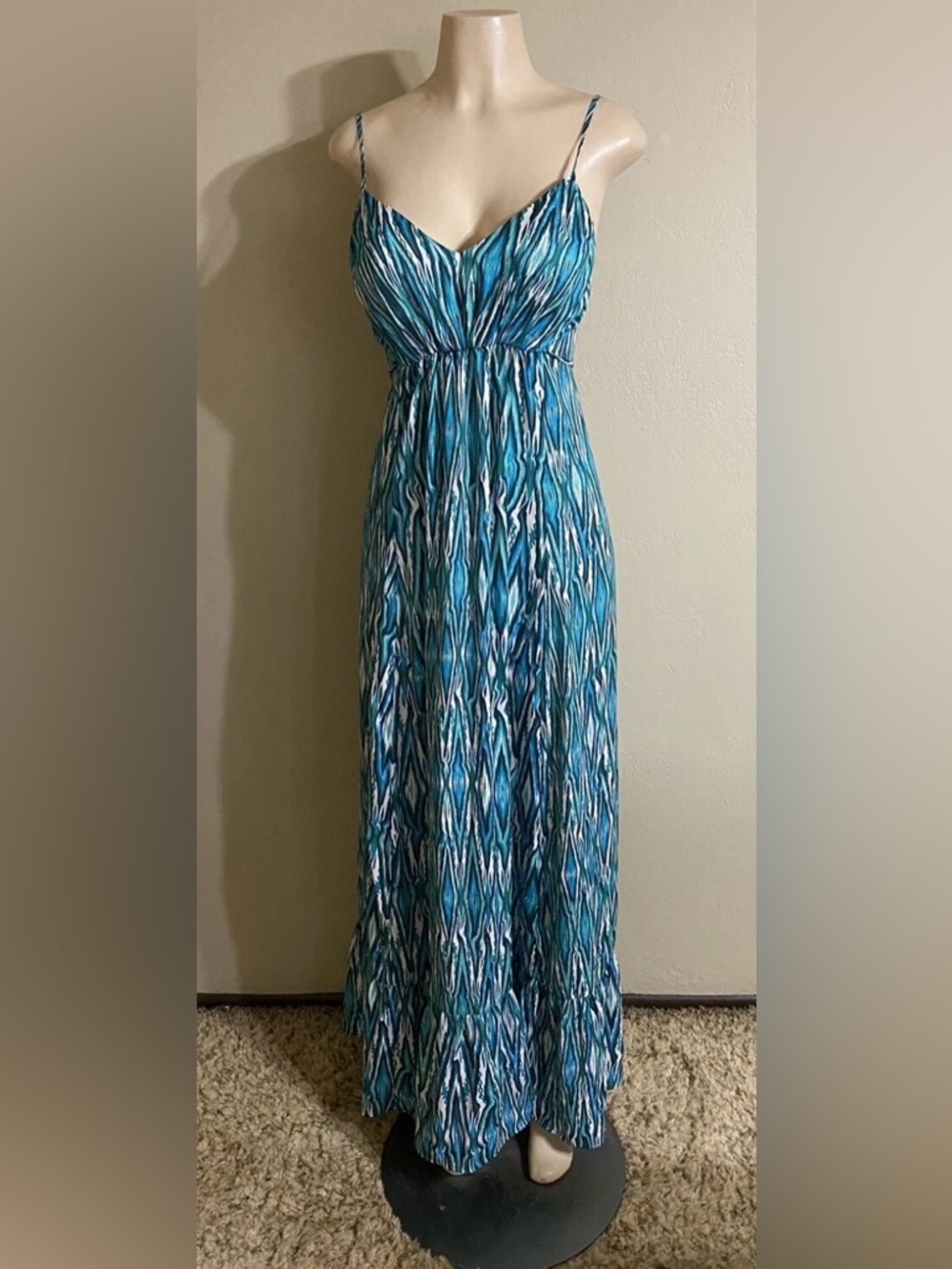 CV by Cynthia Vincent Blue Patterned Spaghetti-Strap Maxi Dress
